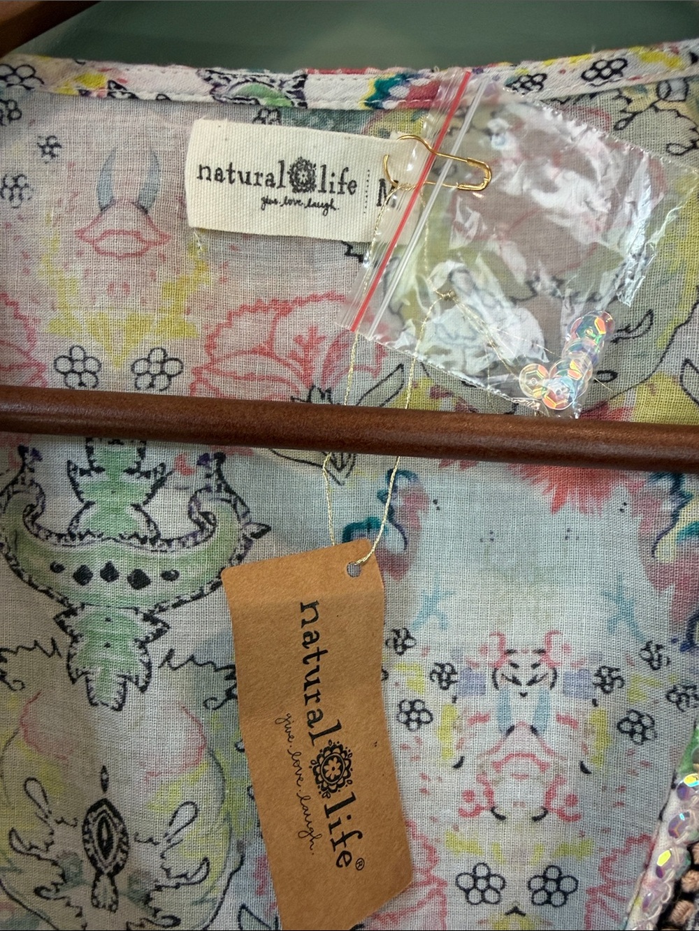 NATURAL LIFE Floral V-Neck Crop Top in Pink, Yellow, Green, Purple, Black - Picture 2 of 8